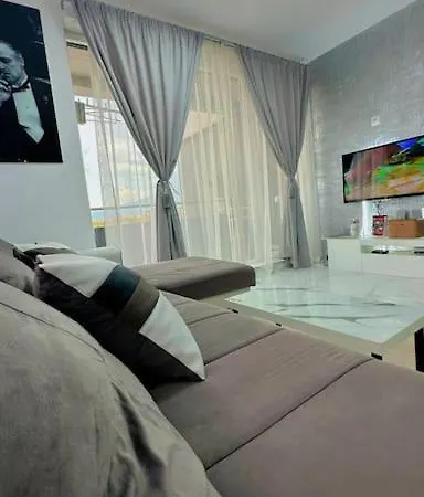 Ghome Luxury شقة *