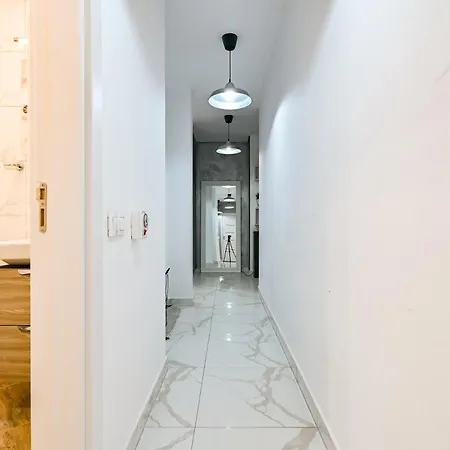 Ghome Luxury Apartman *